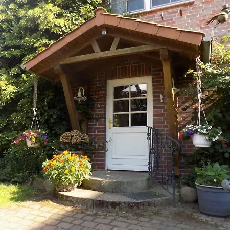 Landgasthaus Eichenkrug اميلينغاوسين