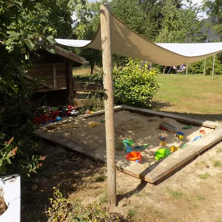 Landgasthaus Eichenkrug * اميلينغاوسين