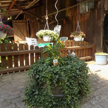 Landgasthaus Eichenkrug بيت ريفي اميلينغاوسين